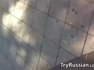 Ruse vogëlushe me një extraordinary bythë