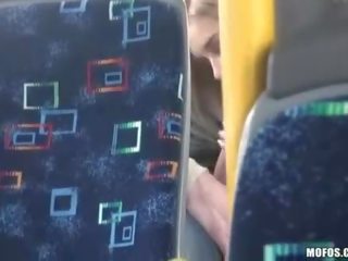 Kámoš klipy a pár majúce x menovitý film v the autobus