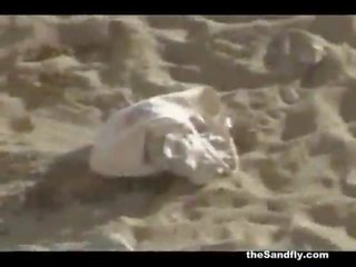 Thesandfly mėgėjiškas paplūdimys smashing seksas!