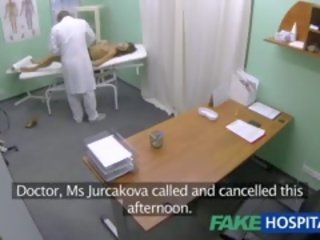 Fakehospital marvellous tüdruksõber koos suur tissid saab arstid ravi