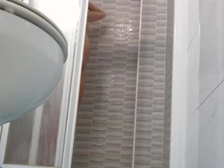 בלוש ב סקסי אישה מתגלח כוס ב מקלחת