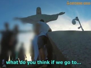 Seksi kotor klip dengan sebuah brazil pelacur terpilih naik dari kristus itu redeemer di rio de janeiro
